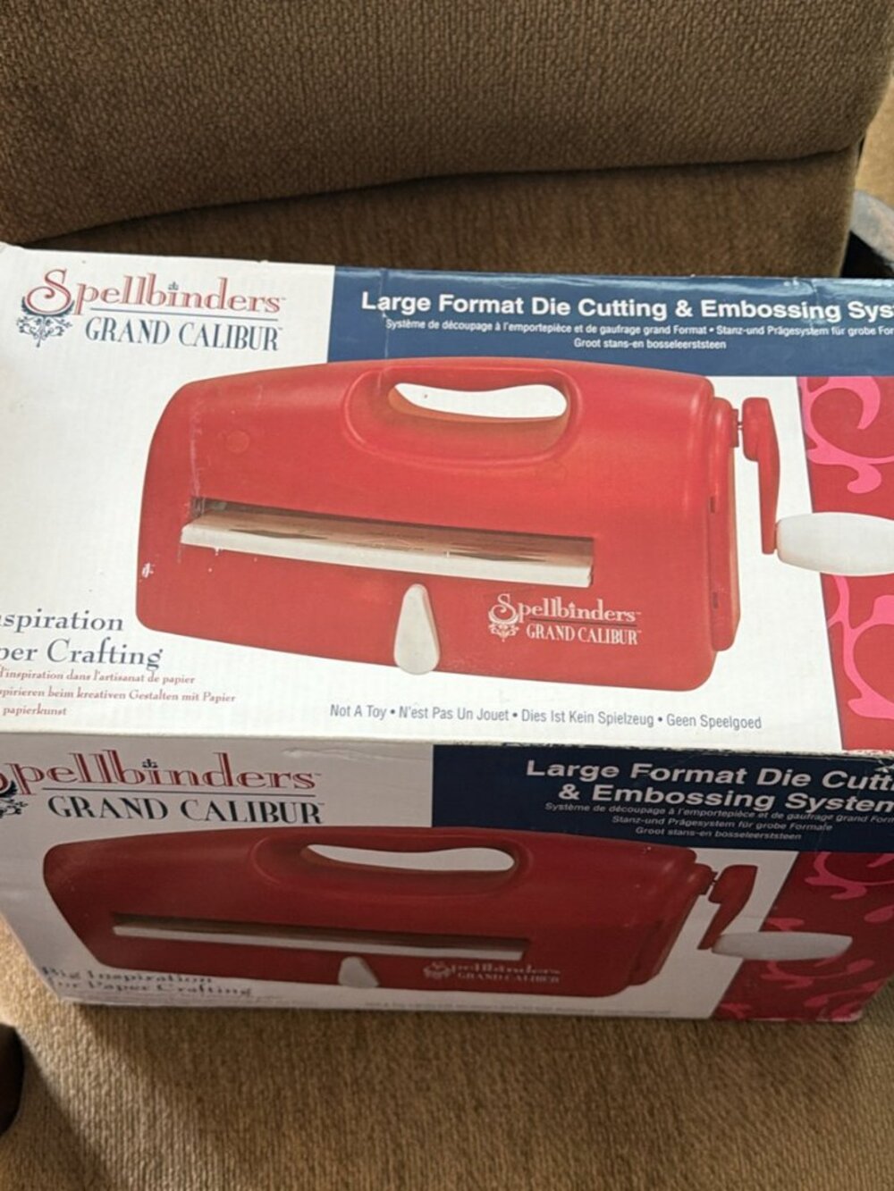 Spellbinders Grand Calibur Die Cutting Machine ( like New never be used)